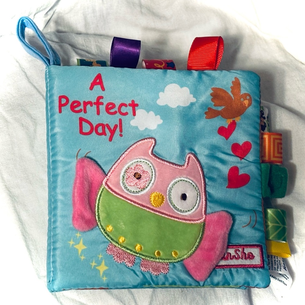 A Perfect Day Colorful Owl Baby Soft Book Toy Hanshe w Taggies